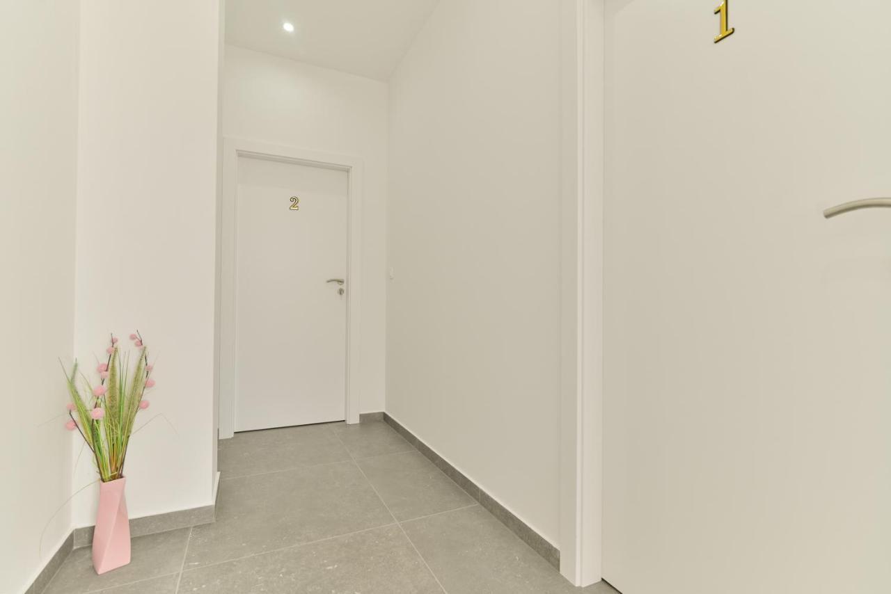 Apartmani Castrum Kaštela المظهر الخارجي الصورة